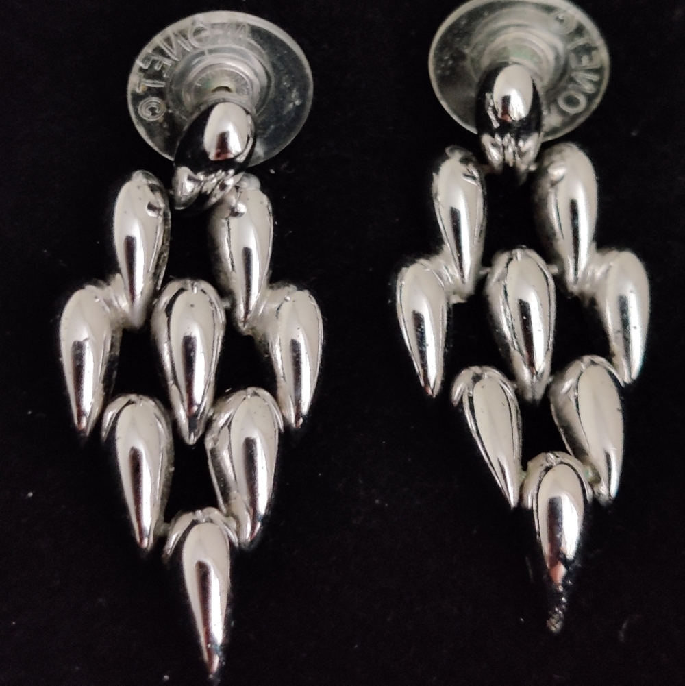 🇨🇦 Vintage Monet cascade chandelier earrings